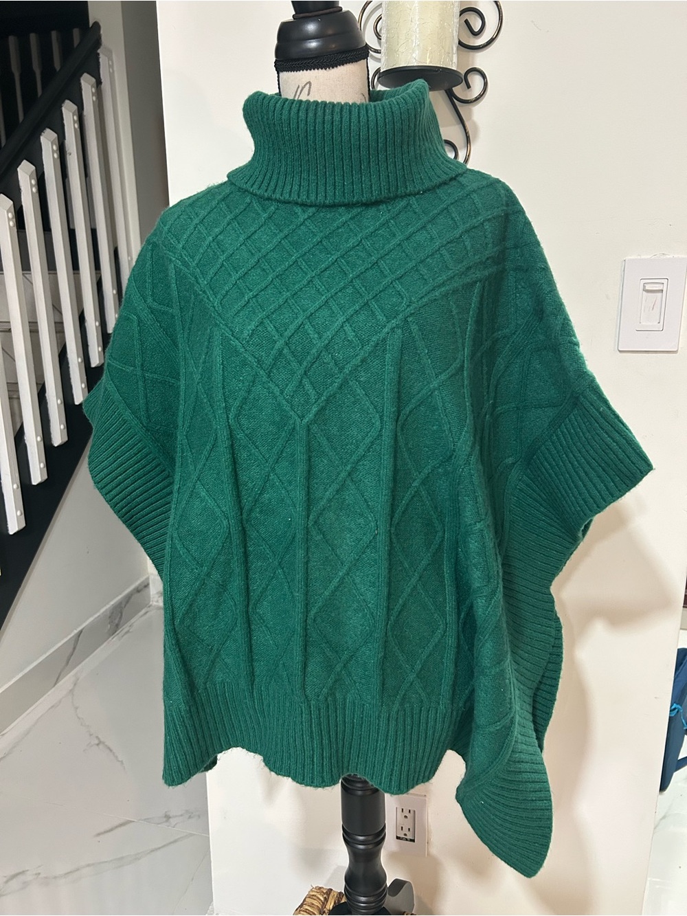 LOFT Emerald Green Cable Knit Turtleneck Poncho Sweater Size M/L